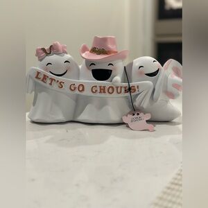 Goblin & Ghoul Let’s Go Ghouls Pink Halloween Decor